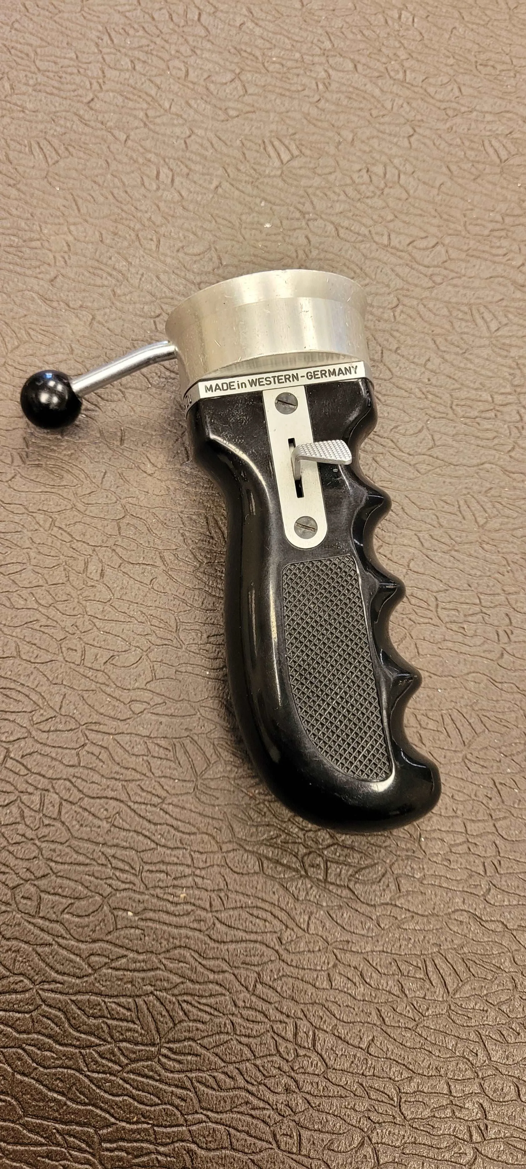 Arri S Shoulder Support with Pistol Grip handgrip