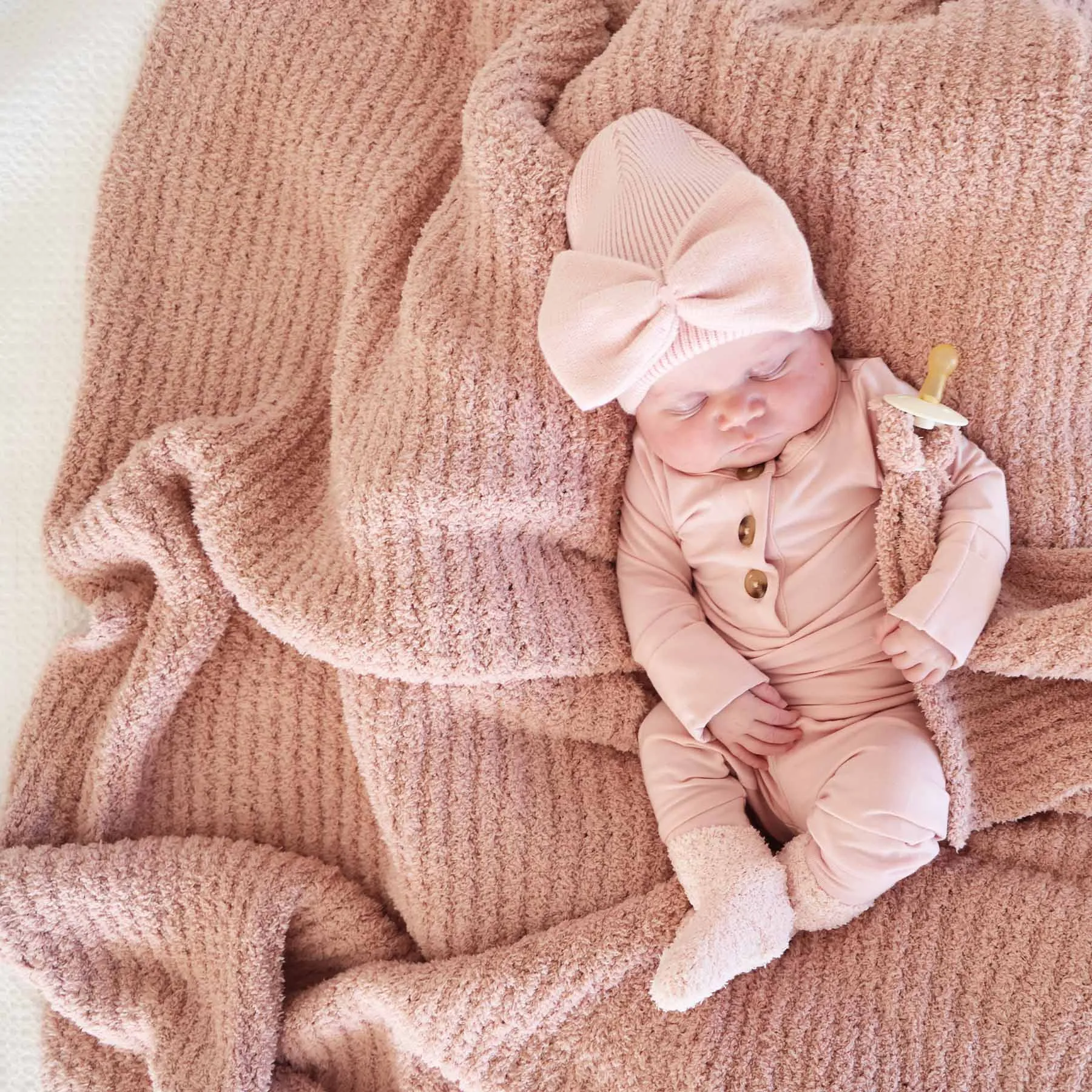 CuddleLane Luxe Waffle Blankets | Solids