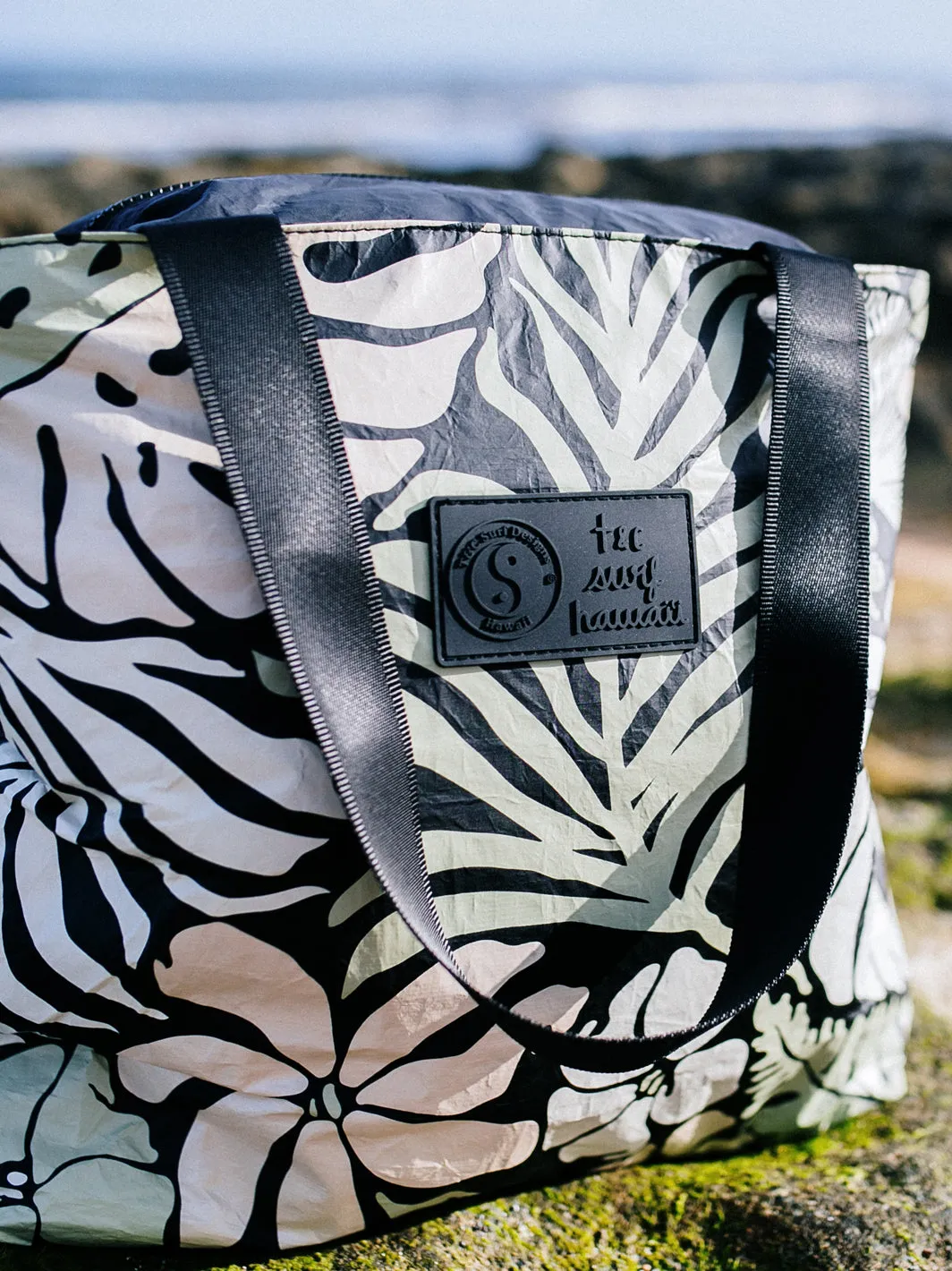 T&C Surf x Aloha Collection Tropic Day Tripper Bag